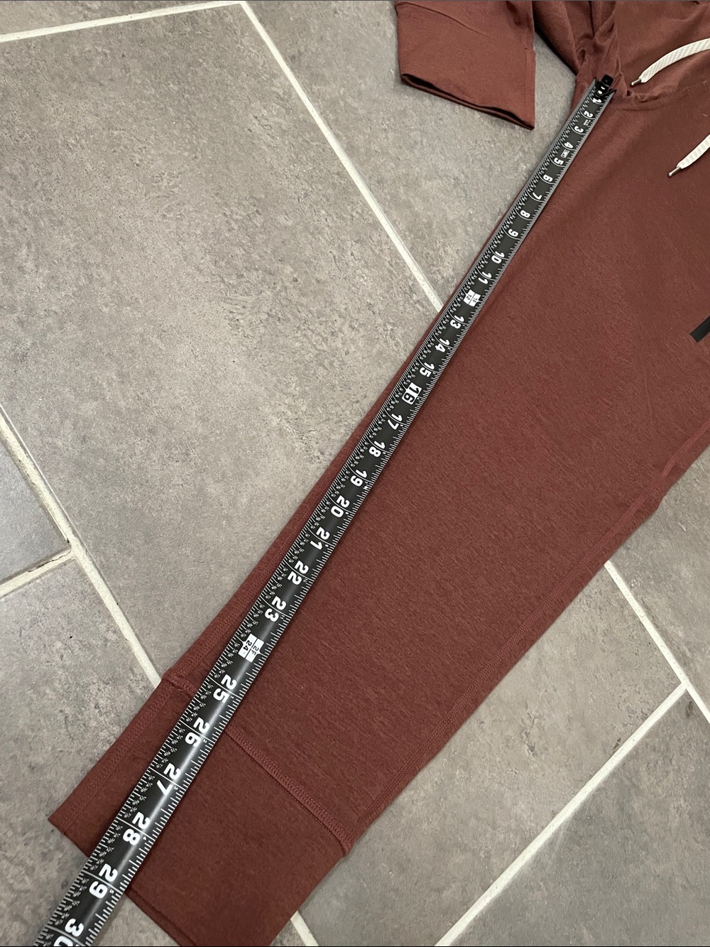 Vuori Sunday Performance Jogger size Medium - Picture 5 of 9